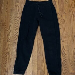 Aritzia TNA Cozy Fleece Boyfriend Sweats